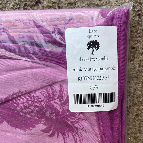 NWT Kate Quinn Double Layer Blanket - Picture 3 of 4
